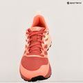 Кросівки для бігу жіночі Inov-8 Trailfly dusty rose/pale pink 9