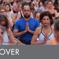 Килимок для йоги  Gaiam Tie Dye 4 мм синій 54844 8