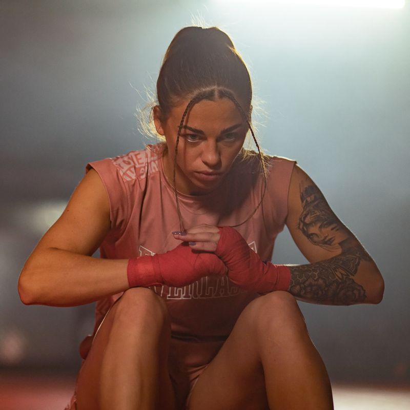 Боксерський бинт Everlast 300 cm red 2