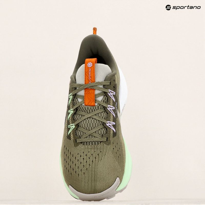 Кросівки для бігу Nike Pegasus Trail 5 medium olive/neutral olive/vapor green/anthracite 9