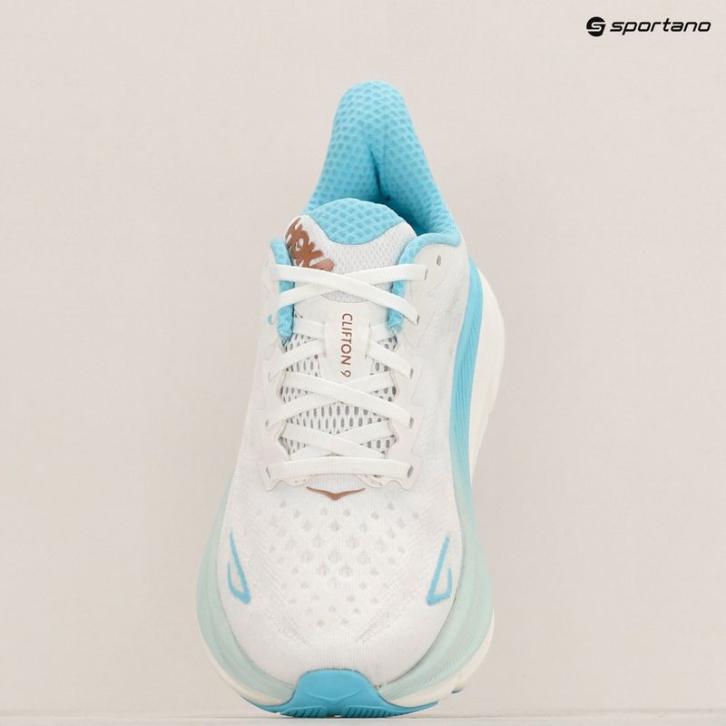 Кросівки для бігу жіночі HOKA Clifton 9 frost/rose gold 18