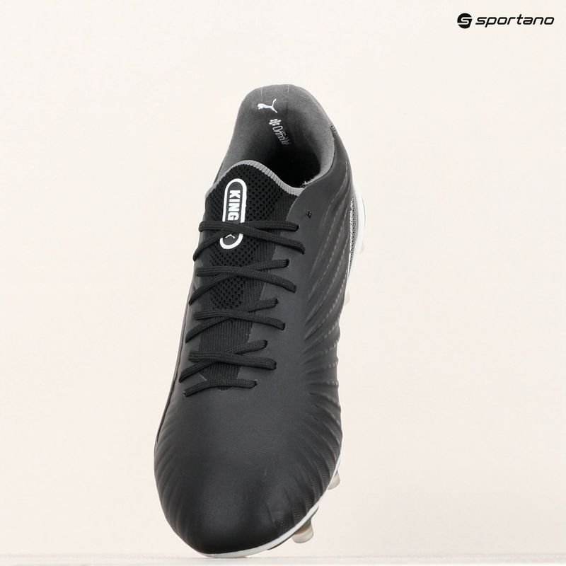 Кросівки футбольні PUMA King Ultimate FG/AG puma black/puma white/cool dark gray 17