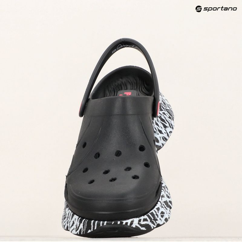 Шльопанці жіночі SKECHERS JGoldcrown Max Cushioning Foamies Love True black 10