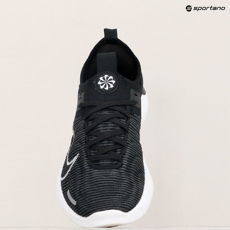 Жіночі бігові кросівки Nike Free RN NN чорний/антрацит/білий 9