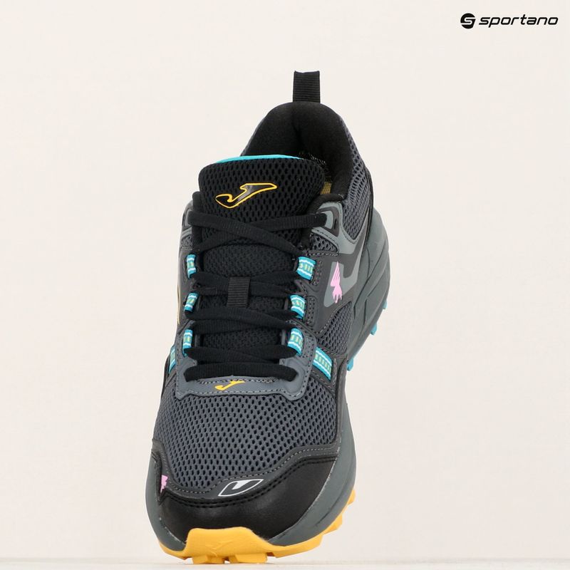 Жіночі бігові кросівки Joma Shock чорні 11