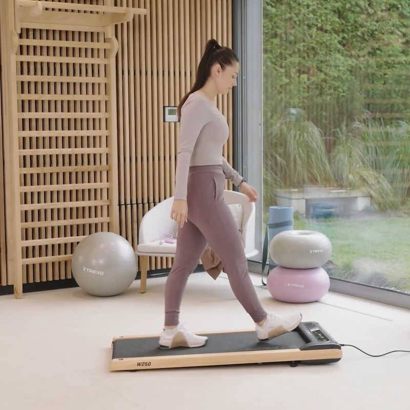 Бігова доріжна електрична XTREXO TXO-W250 чорний/коричневий 20