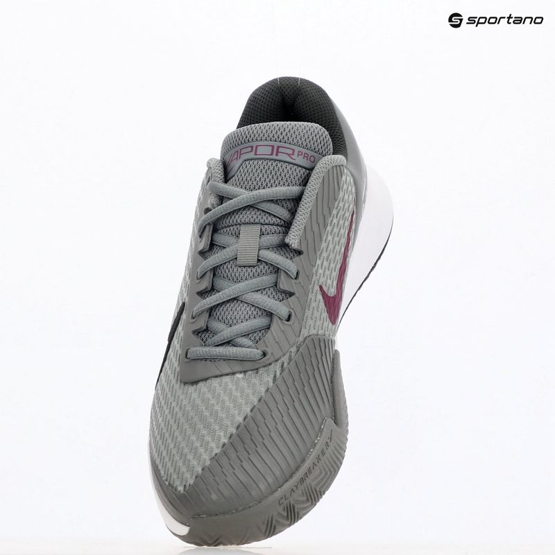Кросівки тенісні чоловічі Nike Air Zoom Vapor Pro 2 smoke grey/ dark smoke grey/ black/ sangria 9