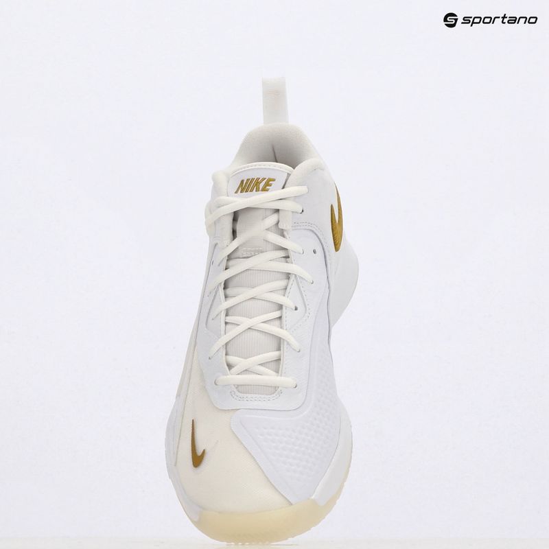 Кросівки волейбольні Nike React Hyperset 2 white/white/metallic gold 9
