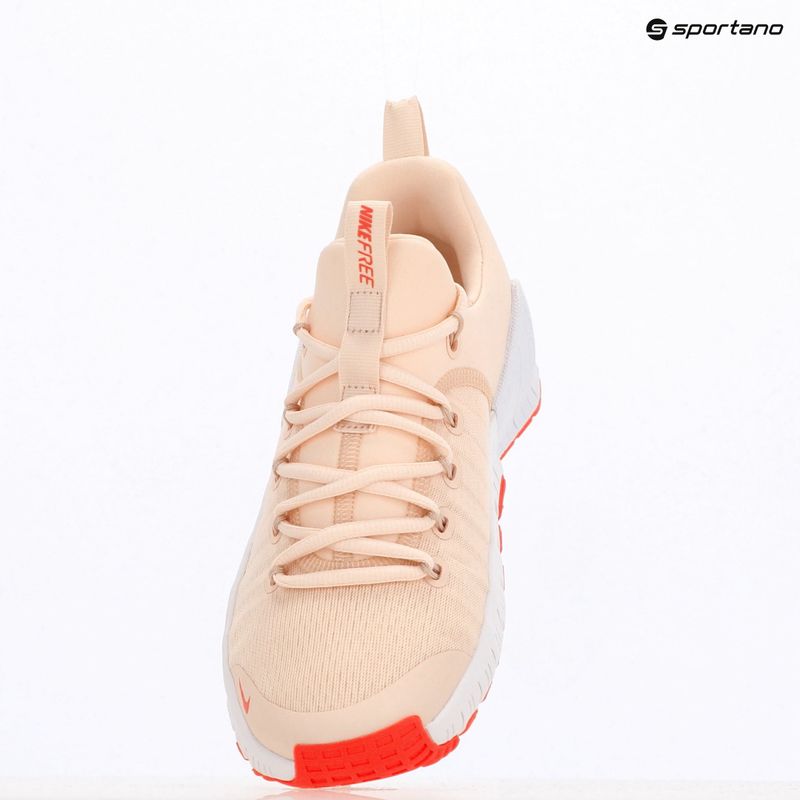 Кросівки для тренувань жіночі Nike Free Metcon 6 guava ice / light wild mango / wWhite 9