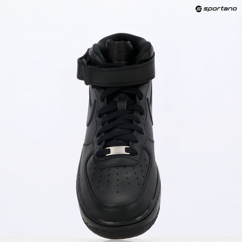 Чоловічі кросівки Nike Air Force 1 Mid '07 чорно-білі 9