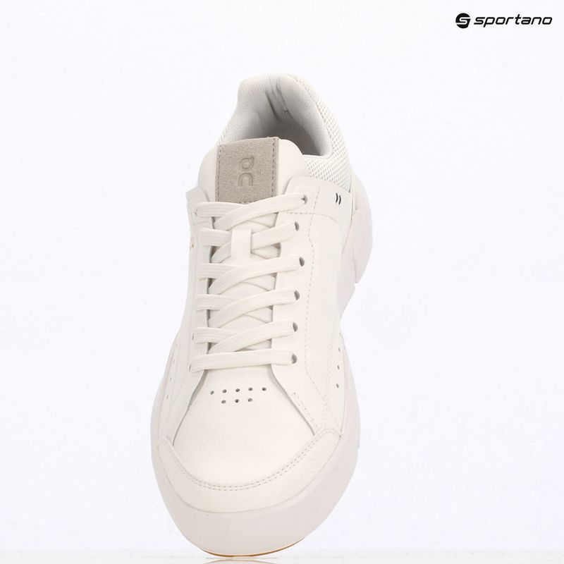 Кросівки жіночі On Running The Roger Centre Court white/gum 9