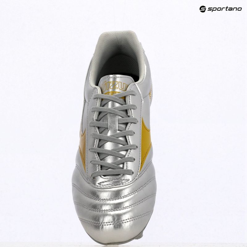 Кросівки футбольні чоловічі Mizuno Morelia II Club Md galaxy silver/gold/gold 9
