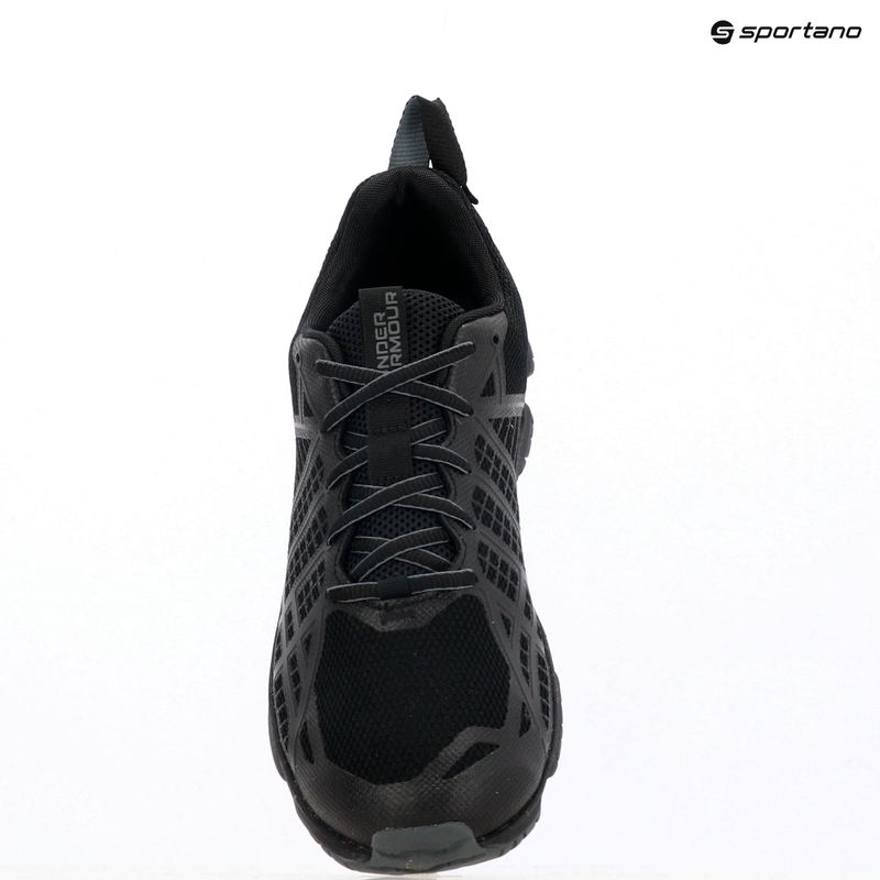 Кросівки чоловічі Under Armour MG Strikefast black/black/pitch gray 15