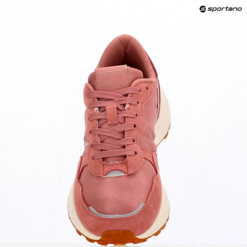 Кросівки жіночі Tommy Jeans Cleated Runner tahiti berry 9