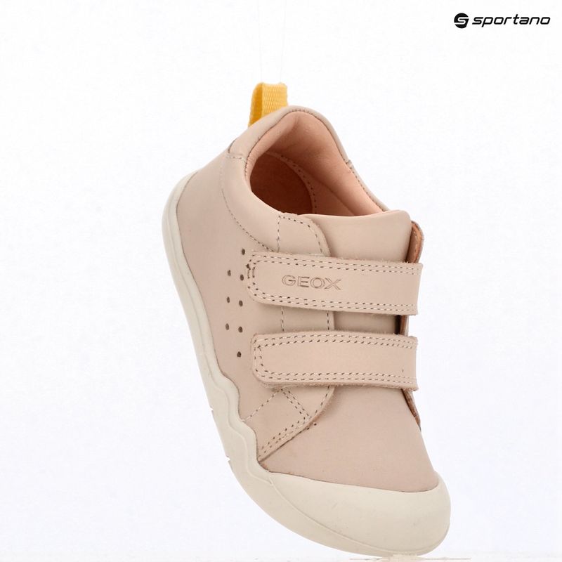 Черевики barefoot дитячі Geox Steppieup light ivory 17