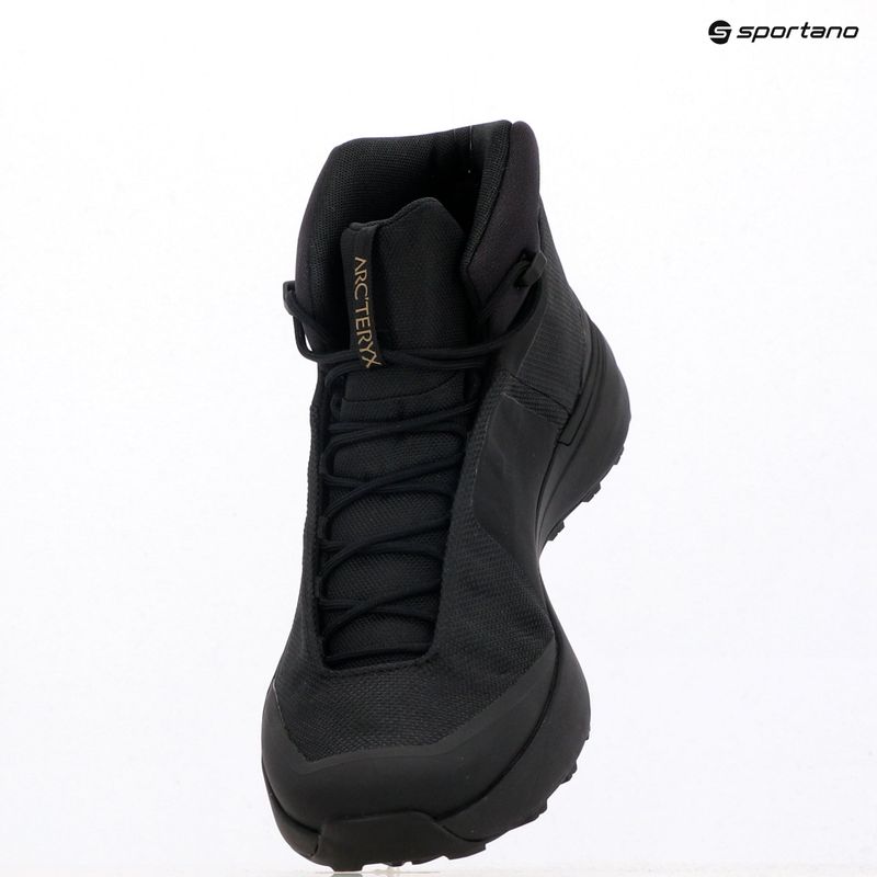 Кросівки туристичні чоловічі Arcteryx Kopec Mid GTX black/black 9
