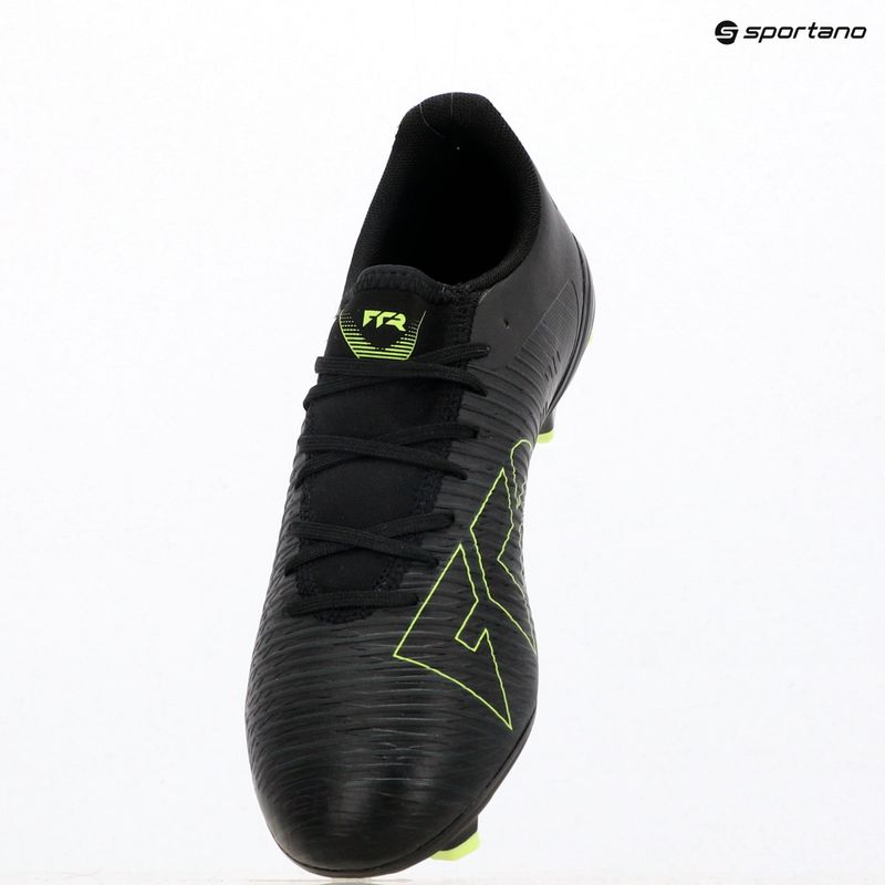 Кросівки футбольні чоловічі PUMA Future 8 Play FG/AG puma black/fizzy light/green terrain 9
