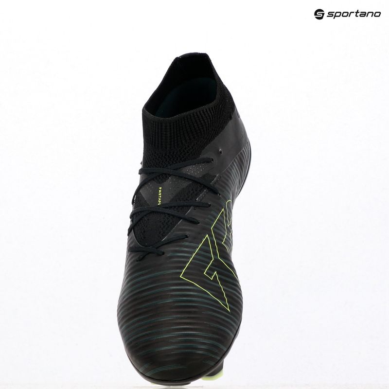 Кросівки футбольні чоловічі PUMA Future 8 Pro FG/AG puma black/fizzy light/green terrain 9