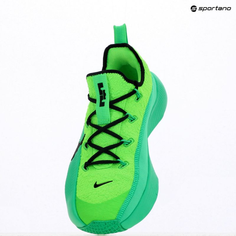 Кросівки для тренувань чоловічі Nike LeBron TR 1 green strike/fir/green shock 17