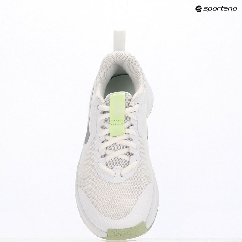 Кросівки для тренувань жіночі Nike MC Trainer 3 white/metallic silver/barely volt 12