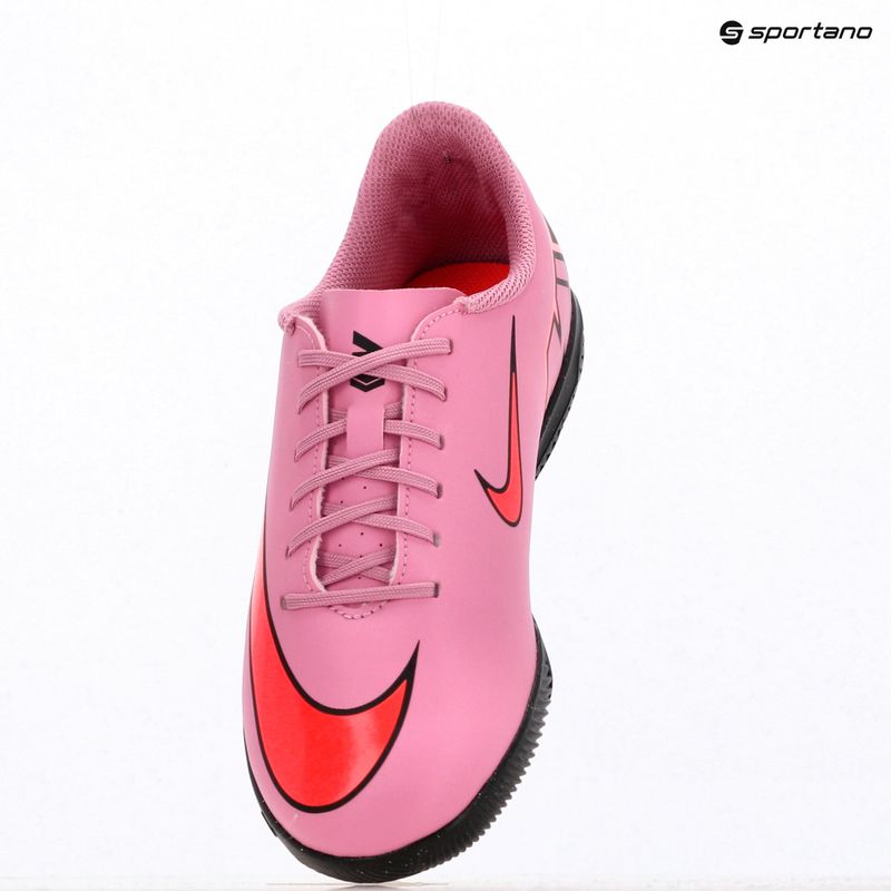 Кросівки футбольні дитячі Nike Mercurial Vapor 16 Club IC magic flamingo/black/total crimson 12