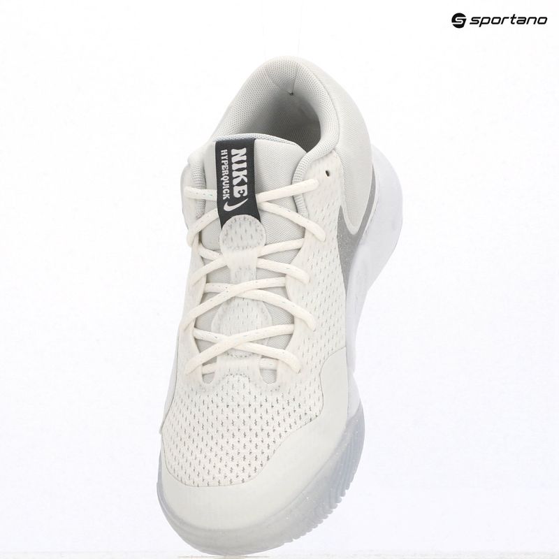 Кросівки волейбольні жіночі Nike Hyperquick Court Flight SE smmit white/metalic silver/pure platinum 18