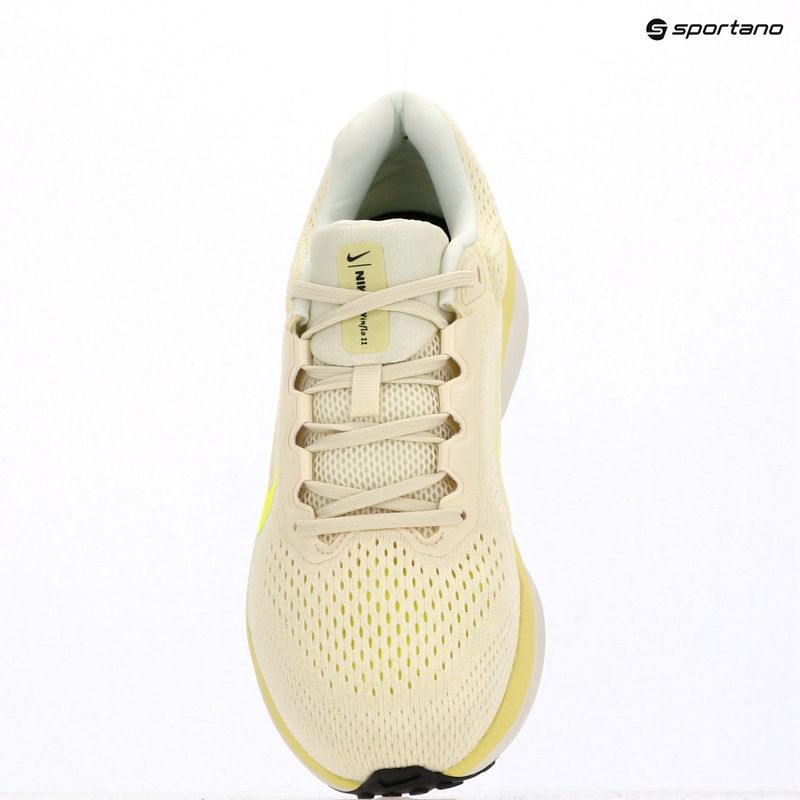 Чоловічі кросівки для бігу Nike Winflo 11 coconut milk/neon yellow/light zitron/volt 15