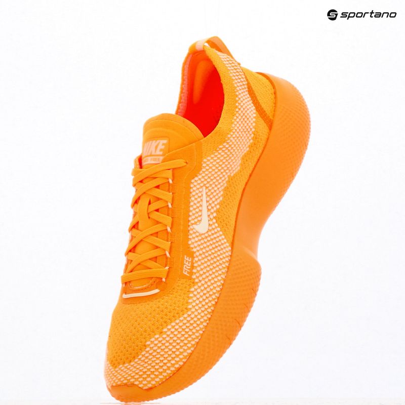 Кросівки для тренувань чоловічі Nike Free 2025 laser orange/white/alabaster 9