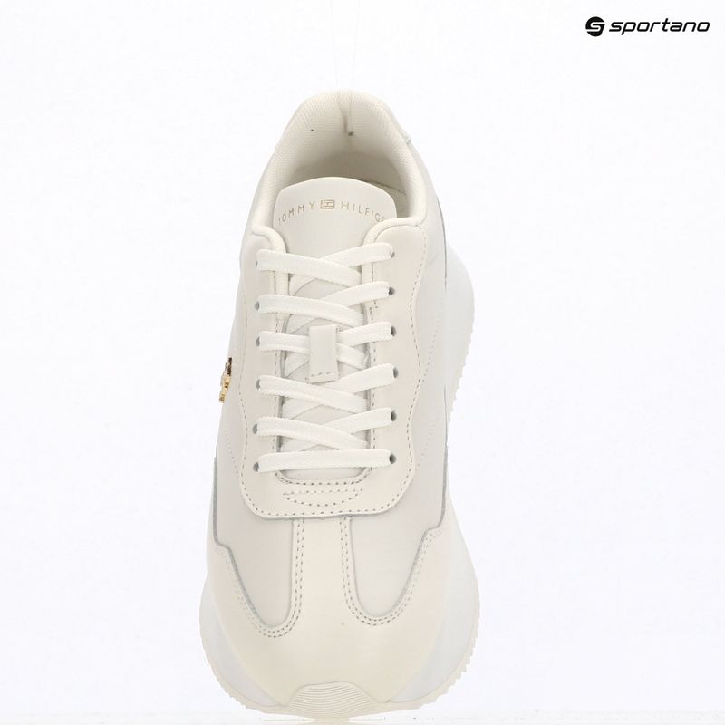 Кросівки жіночі Tommy Hilfiger Chic Fashion Runner white/ecru 9