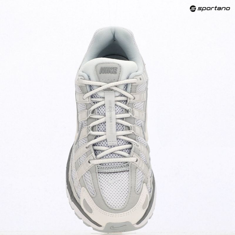 Кросівки жіночі Nike P-6000 metallic summit white/pure platinum/white 11