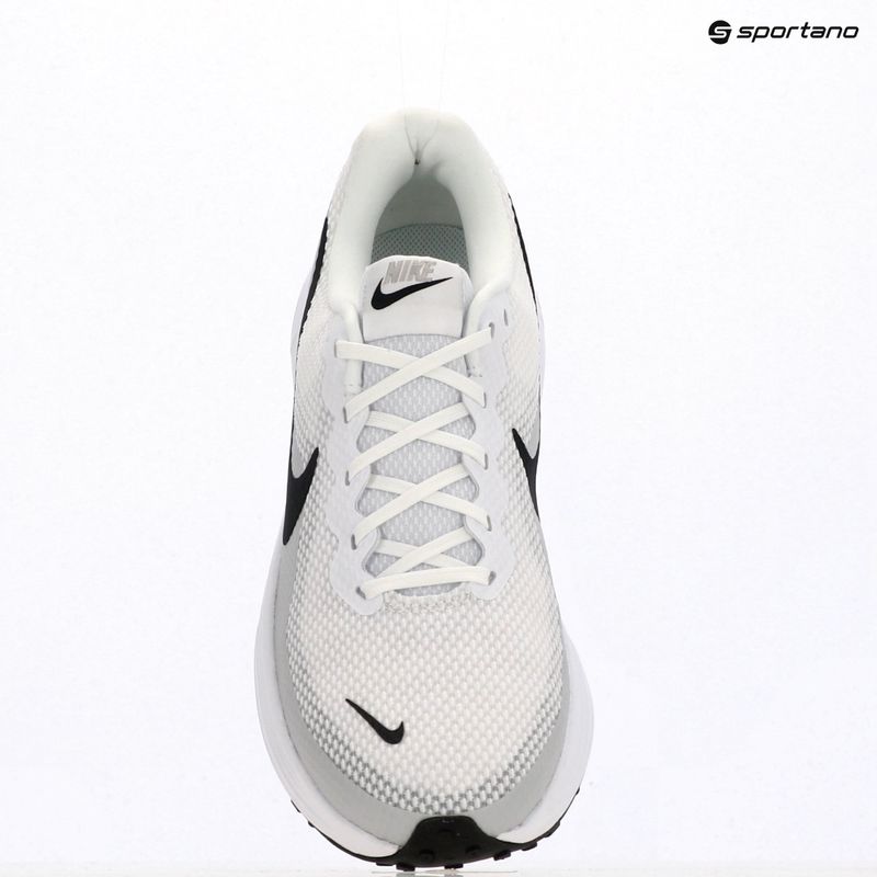 Buty do biegania męskie Nike Revolution 8 white/pure platinum/black 11