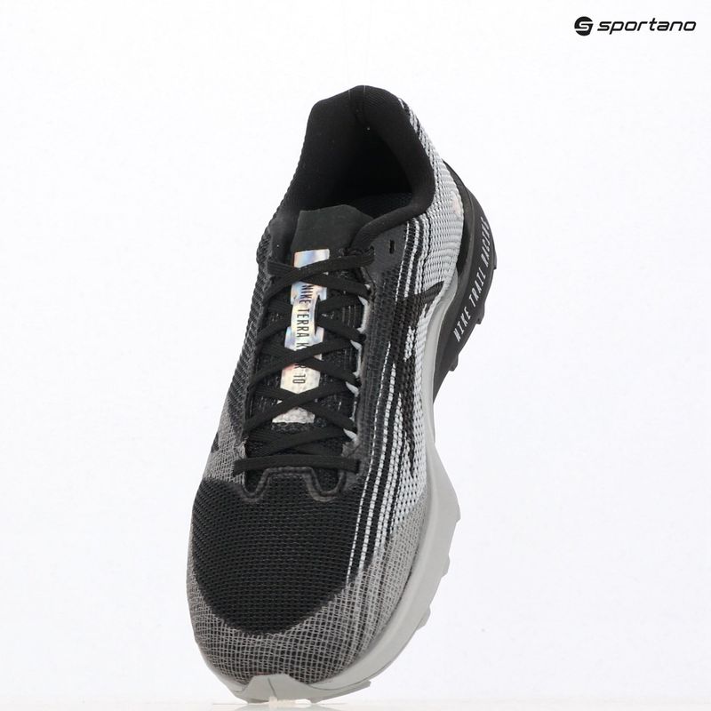 Чоловічі бігові кросівки Nike Kiger 10 black/white/cool grey/white 11