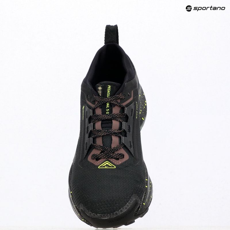 Кросівки для бігу жіночі Nike Pegasus Trail 5 GTX black/phantom/tattoo/volt ice 11