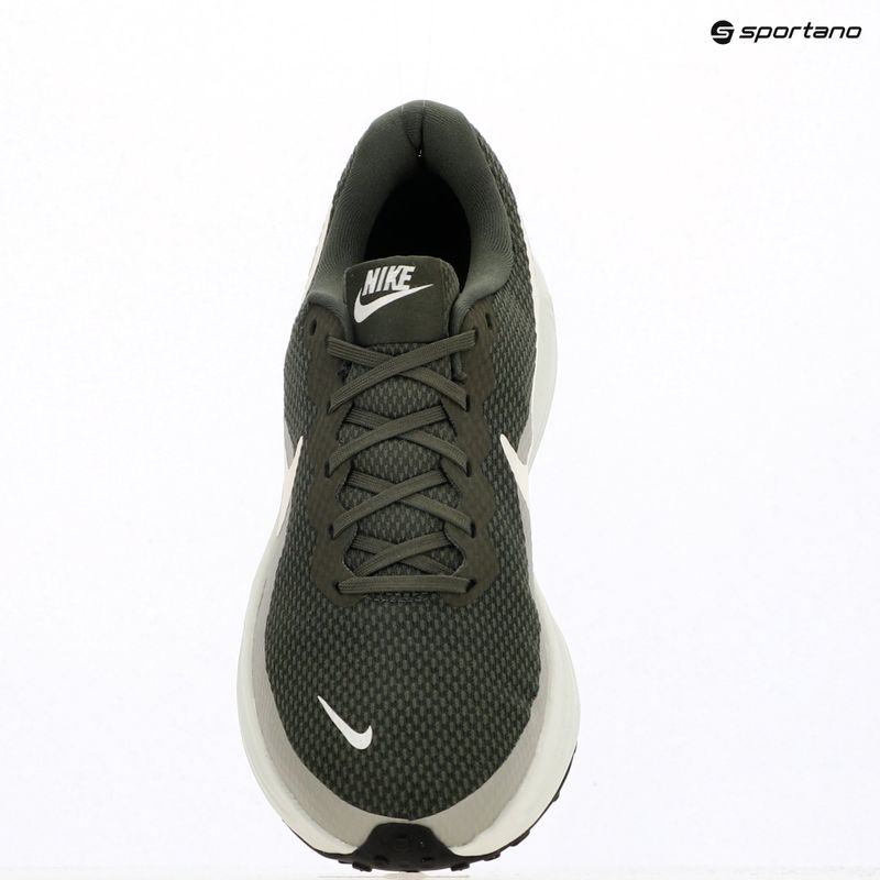 Buty do biegania męskie Nike Revolution 8 cargo khaki/spruce aura/spruce fog/sail 11