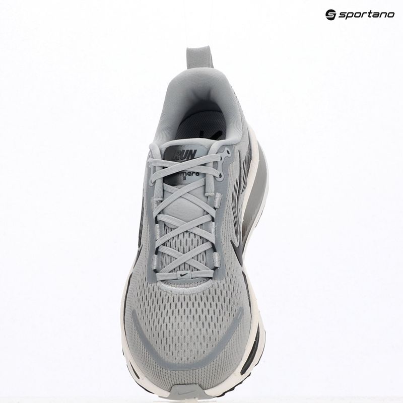 Кросівки для бігу чоловічі Nike Vomero 18 wolf grey/pure platinum/anthracite 11