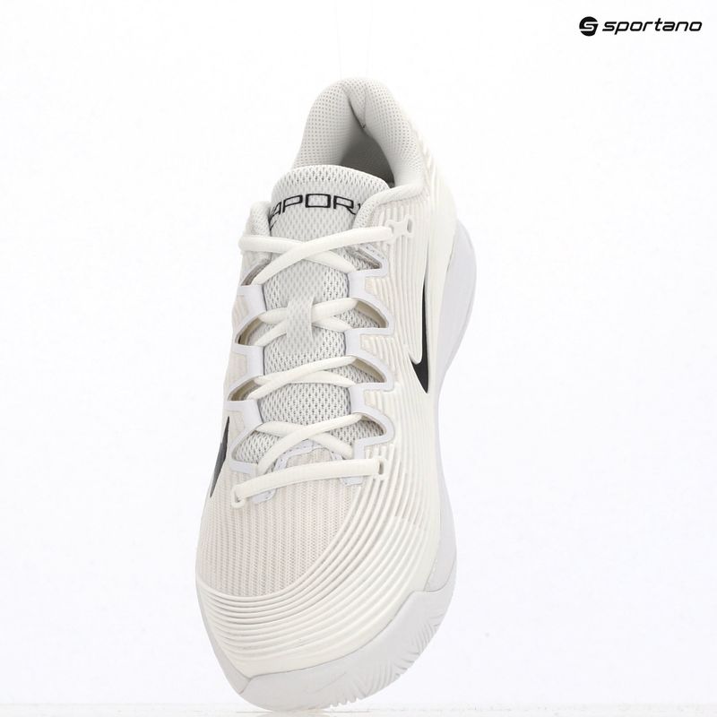 Кросівки тенісні чоловічі Nike Vapor 12 white/black/radiant emerald 11