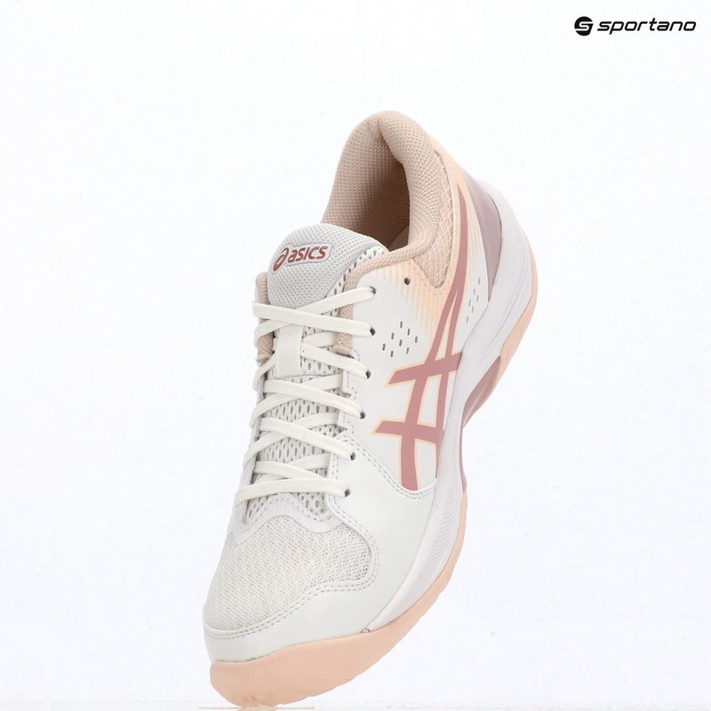 Кросівки жіночі ASICS Beyond FF white/morganite 9