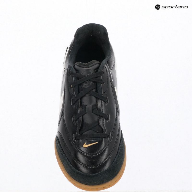Кросівки футбольні дитячі Nike Tiempo Streetgato Jr black/white 11