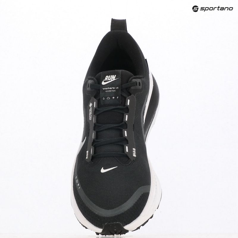Кросівки для бігу чоловічі Nike Vomero 18 GORE-TEX black/anthracite/white/metallic silver 20