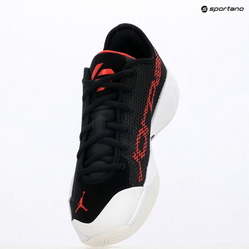 Кросівки баскетбольні чоловічі Nike Jordan Luka 77 black/white/university red 12