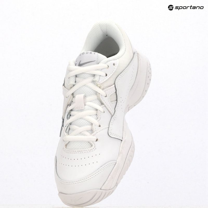 Кросівки тенісні дитячі Nike Court Lite 2 Jr white/metallic silver 9