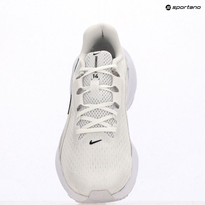 Кросівки для бігу чоловічі Nike Downshifter 14 white/platinum tint/anthracite/black 19