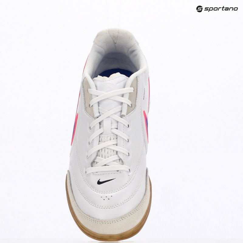 Кросівки футбольні чоловічі Nike Streetgato white/pink blast/racer blue 18