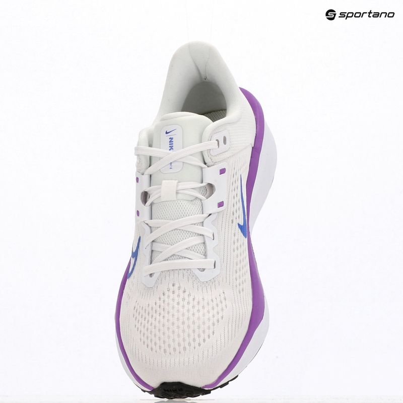 Кросівки для бігу жіночі Nike Quest 6 white/black/bright violet/sapphire 10