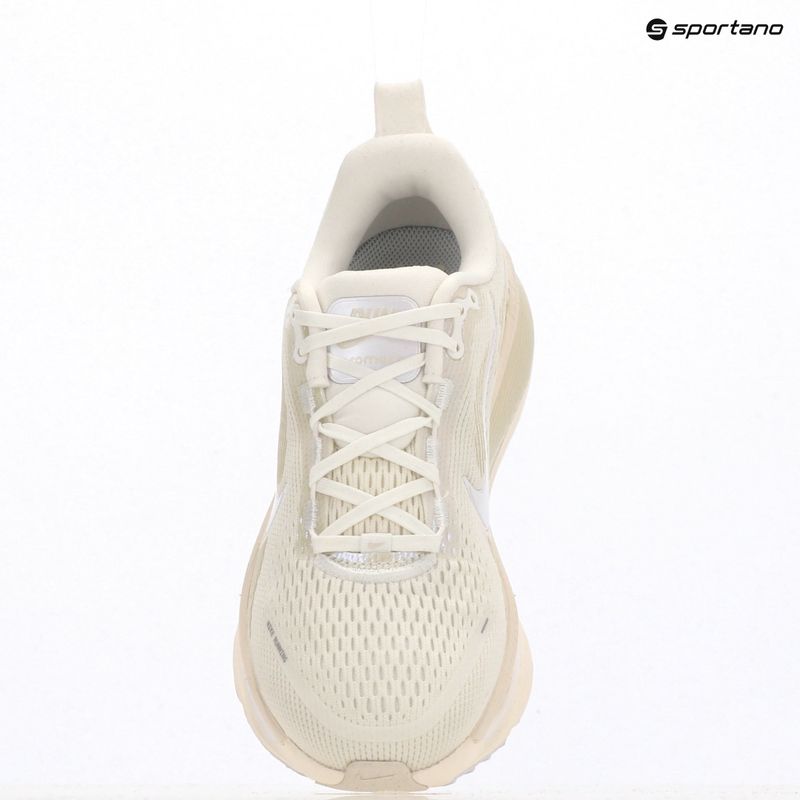 Кросівки для бігу жіночі Nike Vomero 18 ESS summit white/chalk/sea glass/white 19