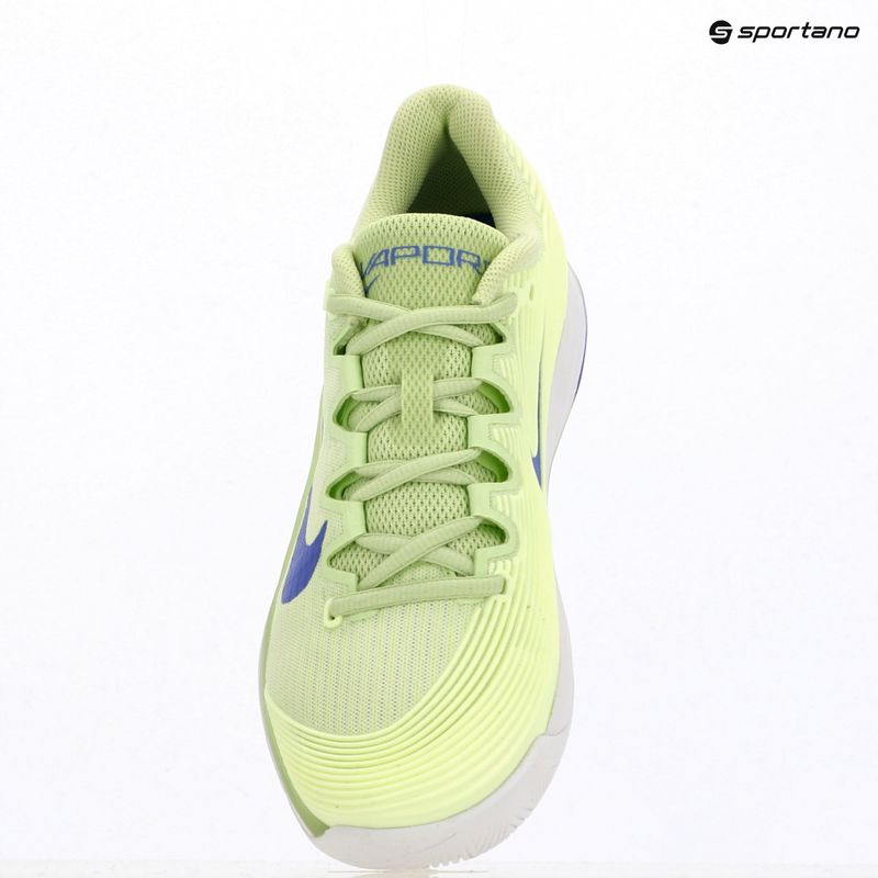 Кросівки тенісні жіночі Nike Vapor 12 Light liquid lime/white/volt tint/sapphire 19