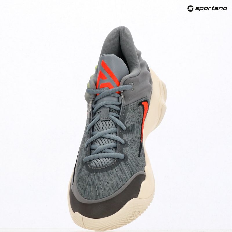 Кросівки баскетбольні чоловічі Nike Giannis Immortality 4 cool grey/volt/total crimson 18