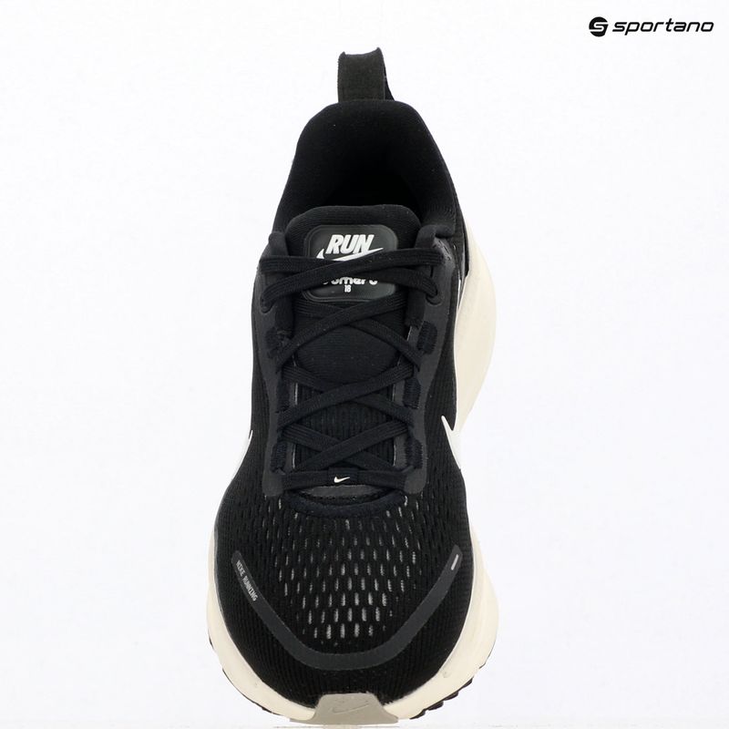 Кросівки для бігу жіночі Nike Vomero 18 black/coconut milk/summit white 9