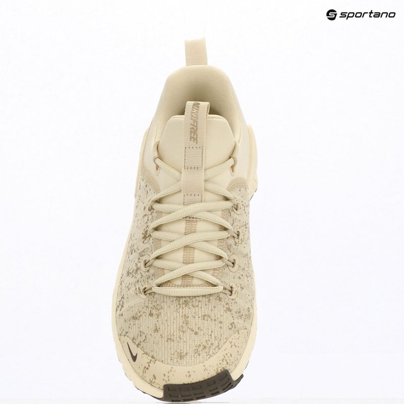 Кросівки для тренувань жіночі Nike Flex Train SE light khaki/coconut milk/cave stone 10