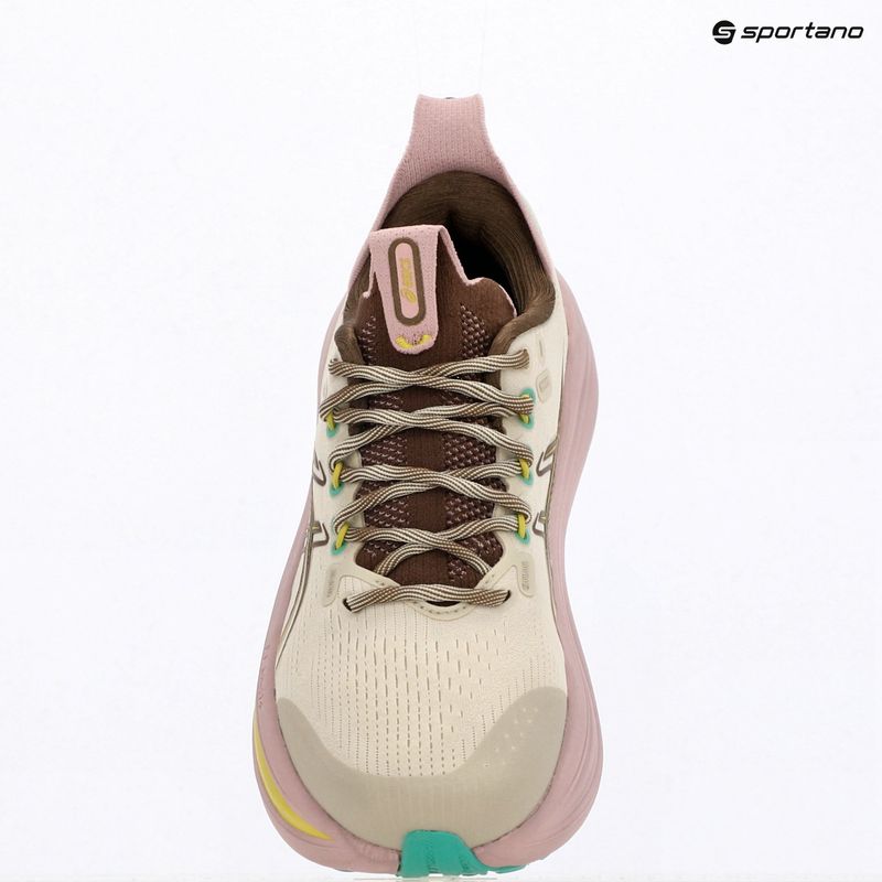 Жіночі бігові кросівки ASICS Gel-Nimbus 28 TR light dust/clay canyon 17